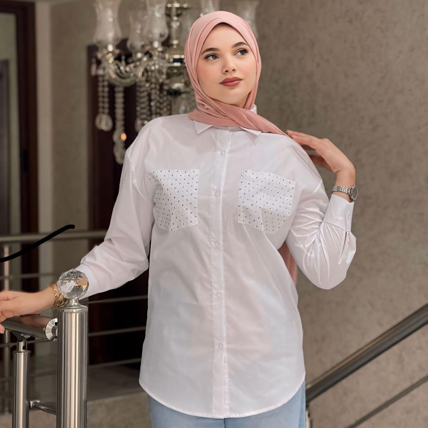 Chemise poche à clous