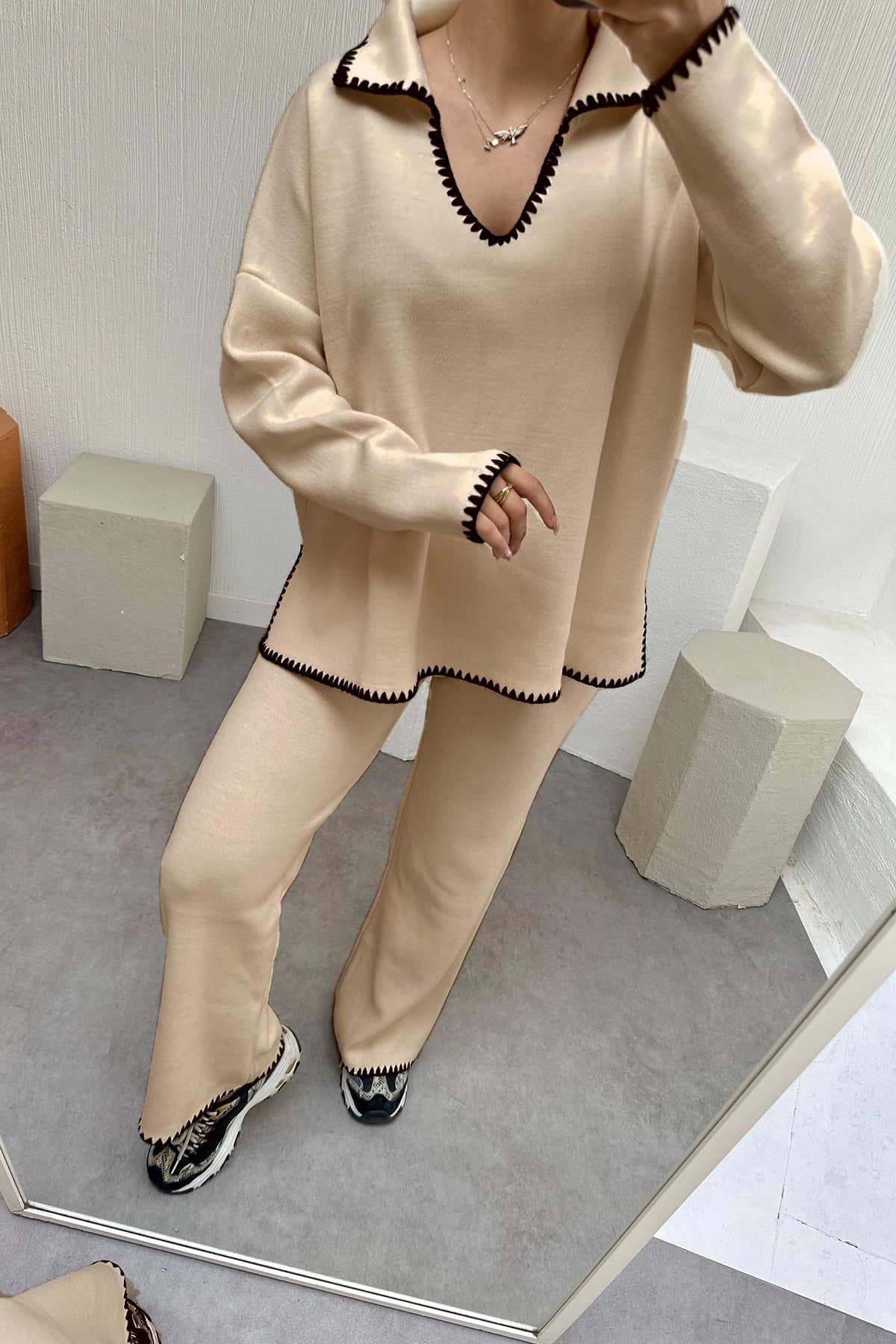 Set Laine Brodé