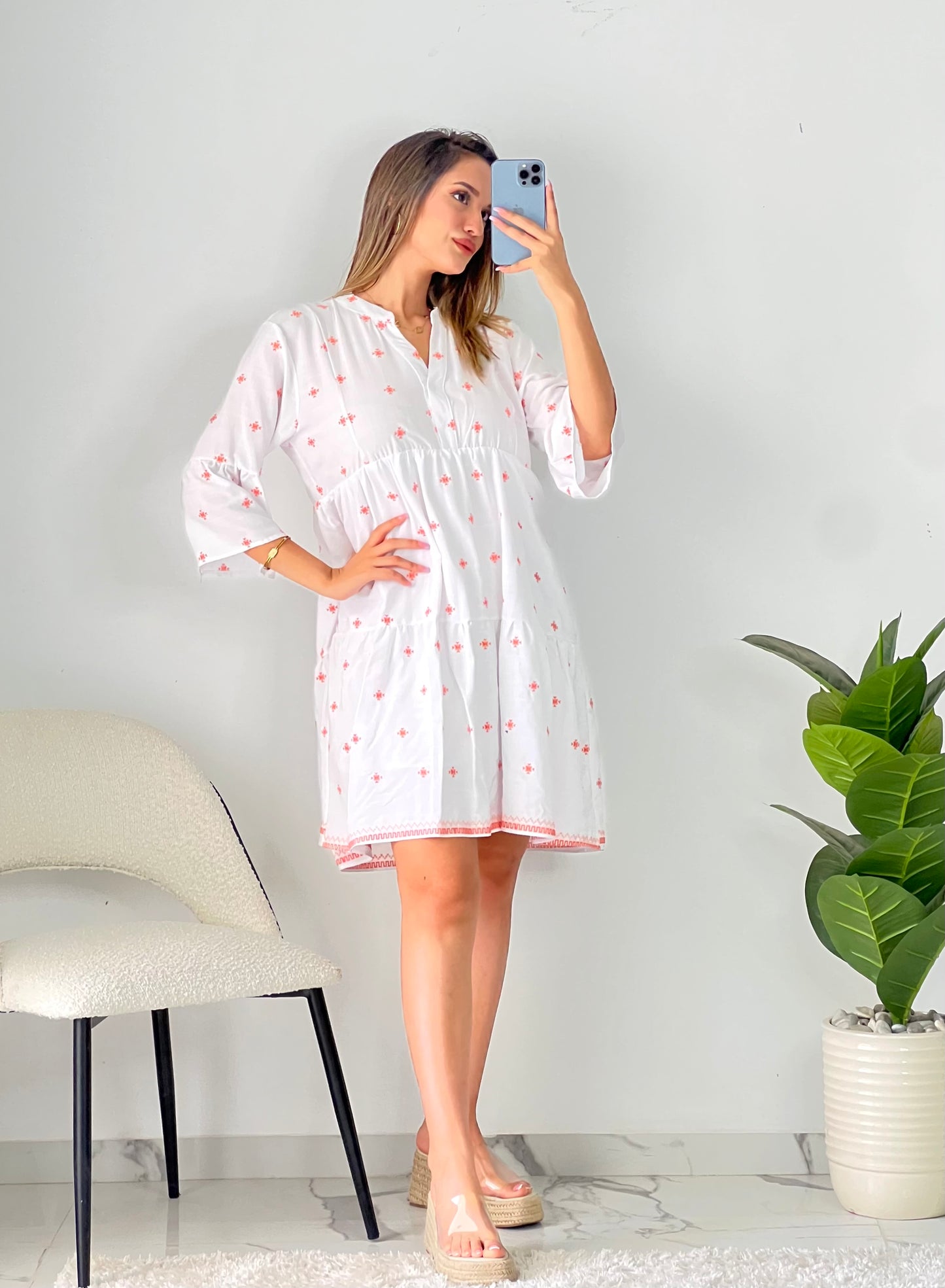 Robe lin brodé