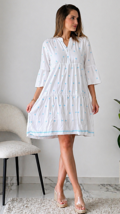 Robe lin brodé