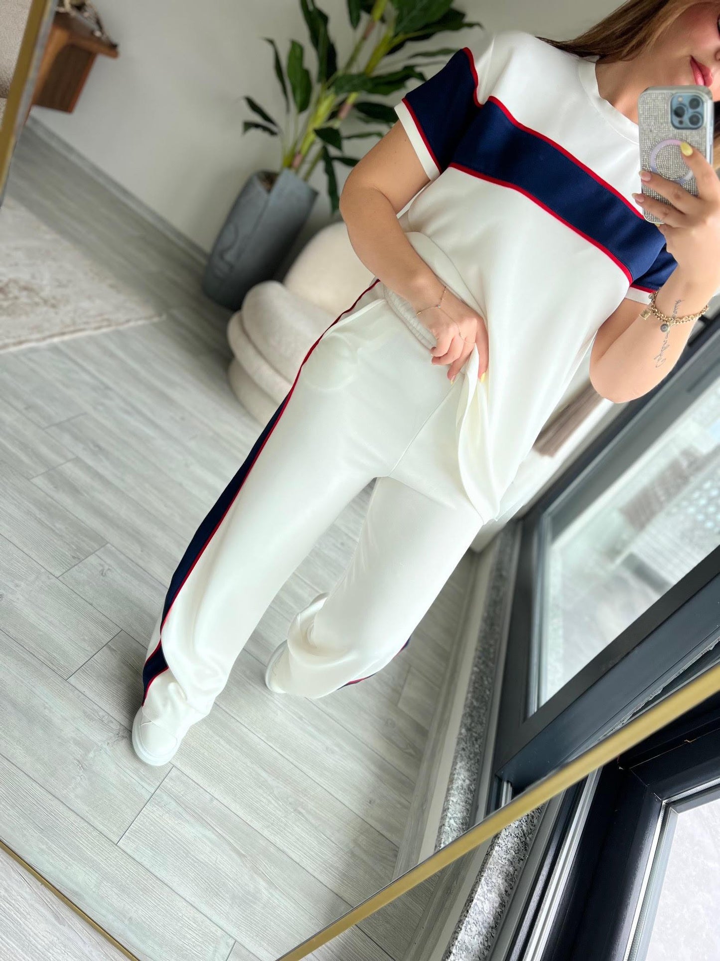 Set Marina