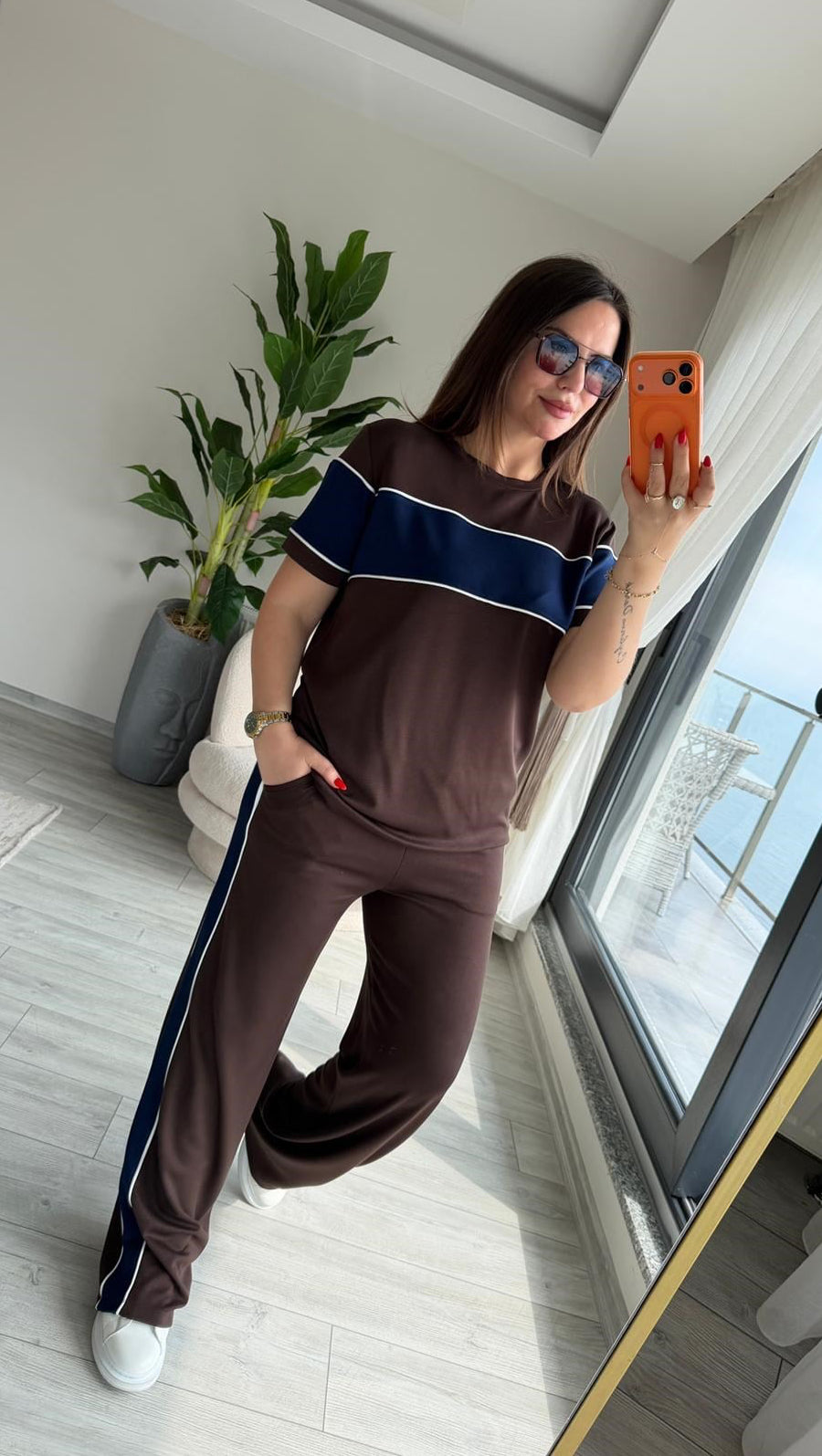 Set Marina