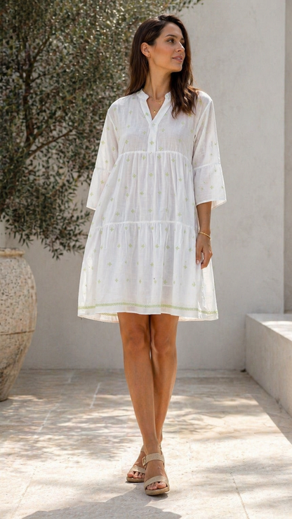Robe lin brodé